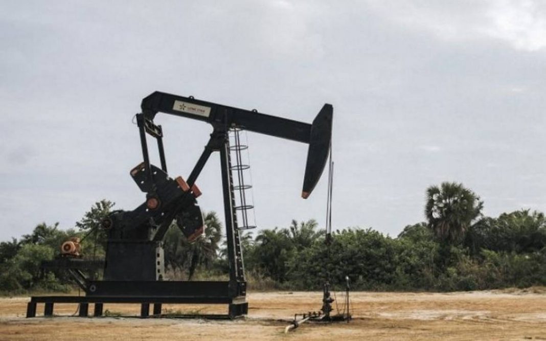 Petróleo Brent cae un 3,28%, hasta 102,46 dólares