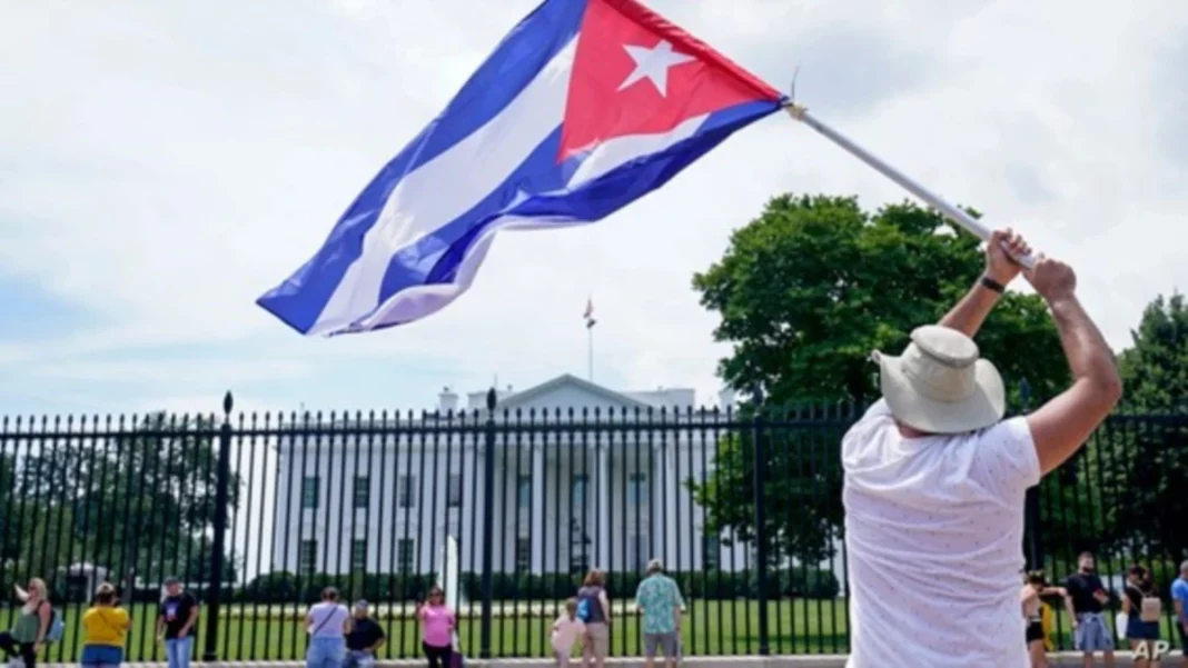 Reacciones mixtas en Miami al alivio de medidas contra el régimen cubano