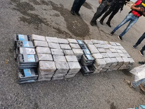 DNCD se incauta de 400 paquetes de cocaína en costas de Peravia