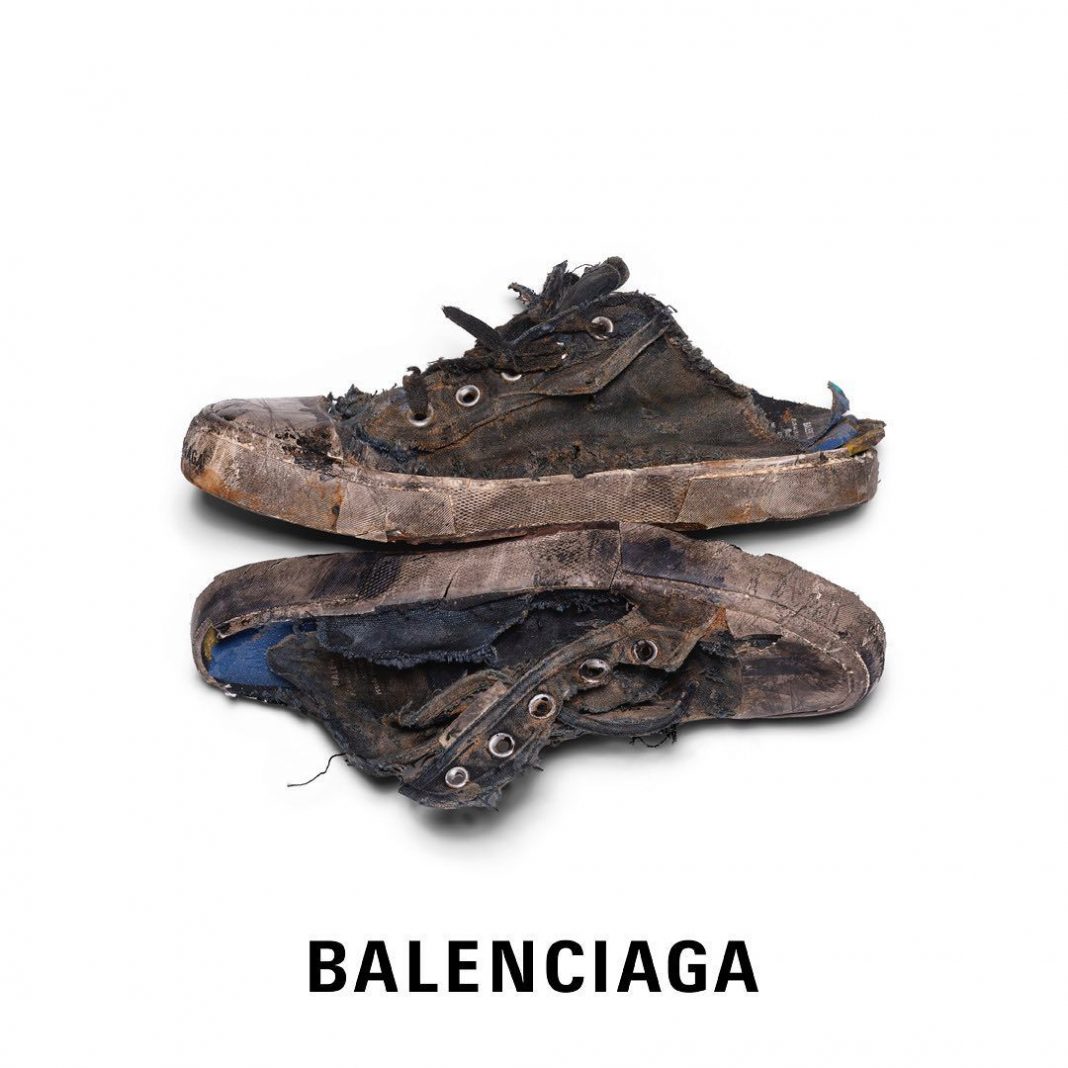 Balenciaga lanza sus nuevos “Paris sneaker”