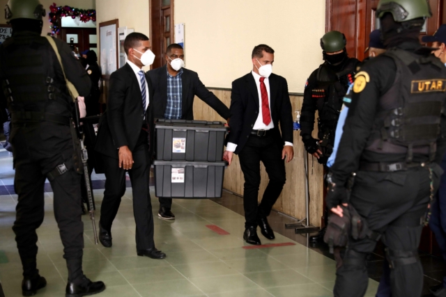 Tribunal declara en rebeldía a dos acusados del caso Pulpo y ordena arrestos