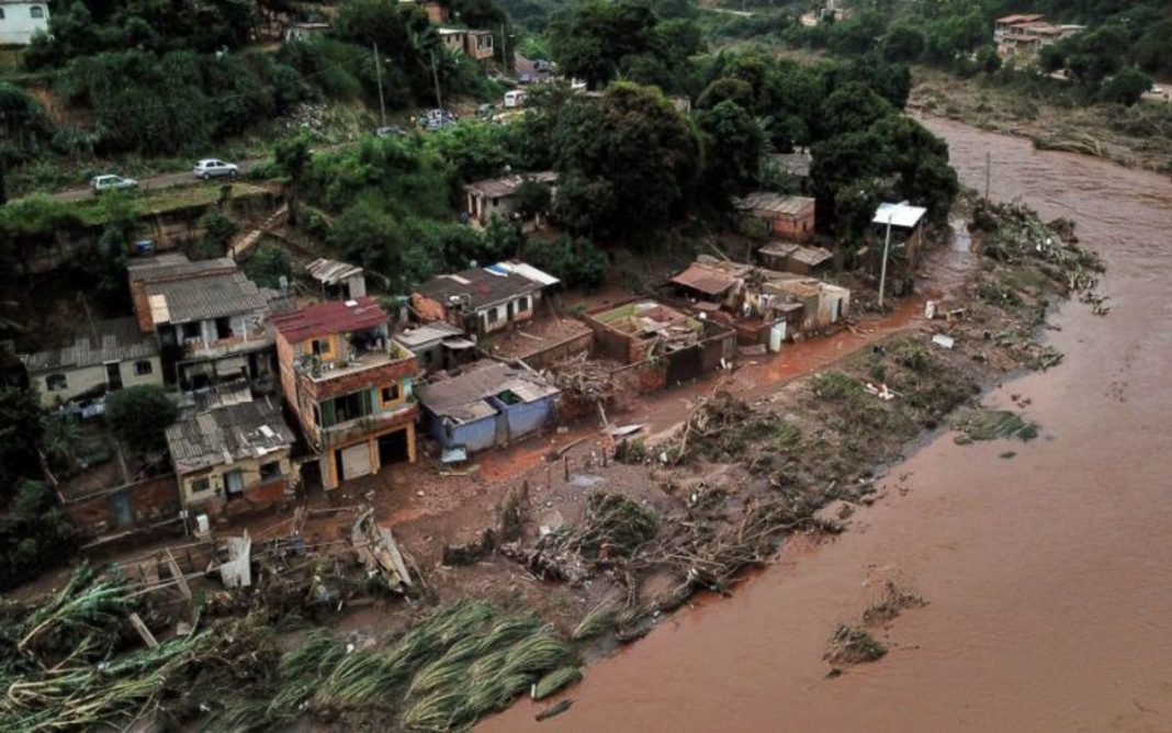 Suben a 106 los muertos por las fuertes lluvias en Brasil