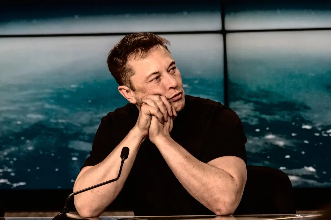 La presidenta de SpaceX defiende a Elon Musk ante acusaciones de acoso sexual