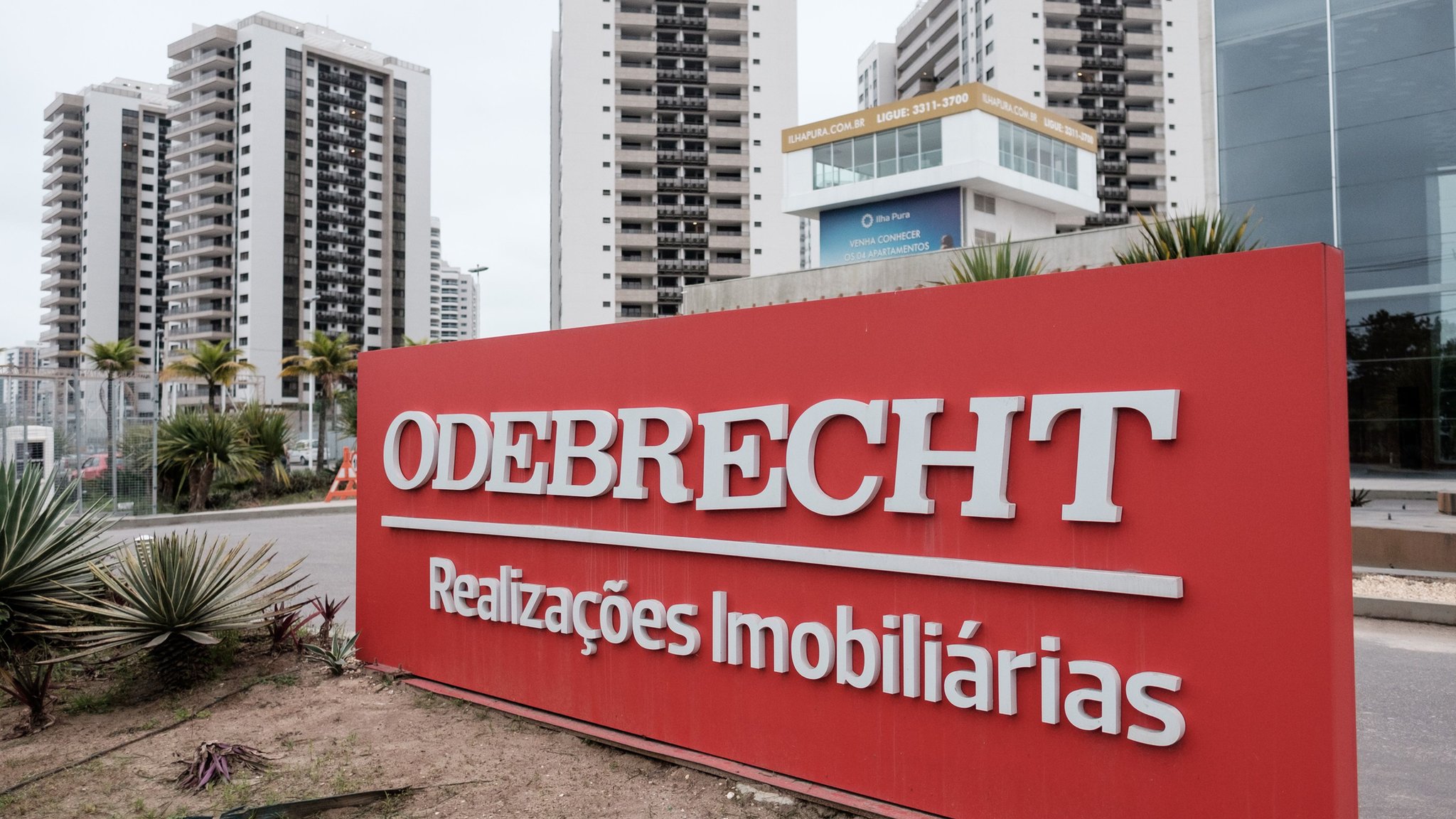 Detienen a exfutbolista en Guatemala vinculado a caso Odebrecht