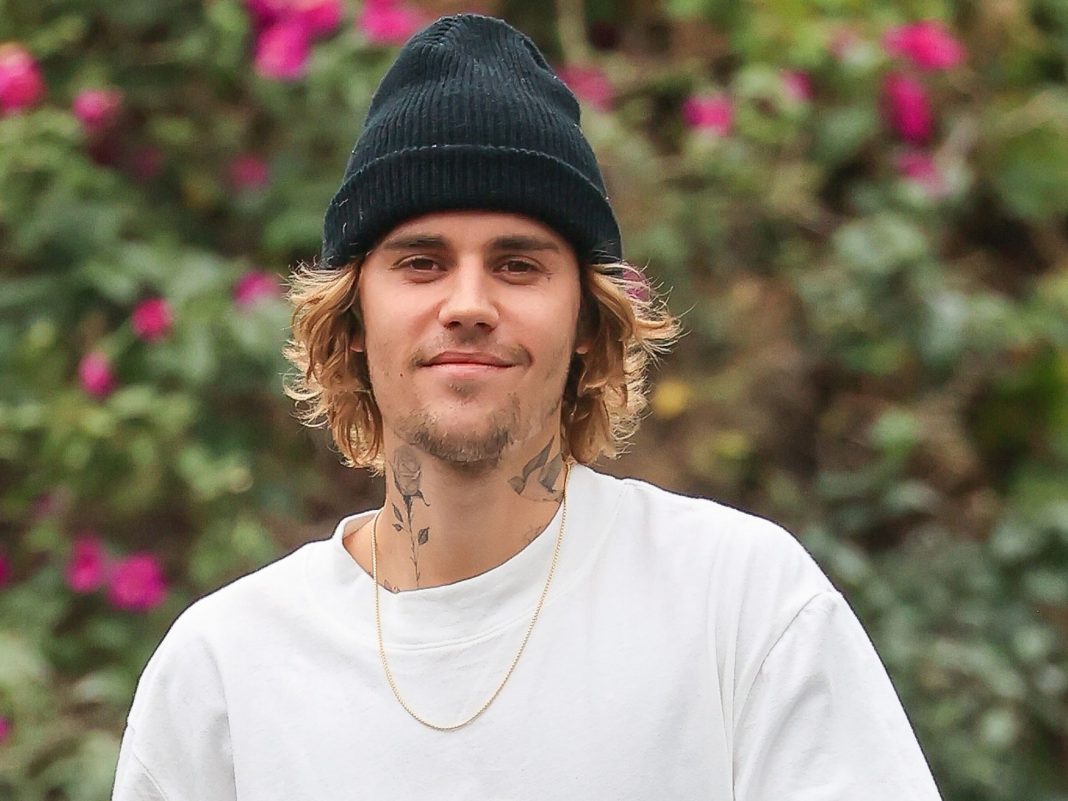 Justin Bieber confesó que sufre de parálisis en la mitad del rostro por un virus