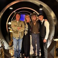 Johnny Depp y Jeff Beck celebran victoria por todo lo alto con enorme factura en restaurante - Noticias de hoy en República Dominicana | De Último Minuto