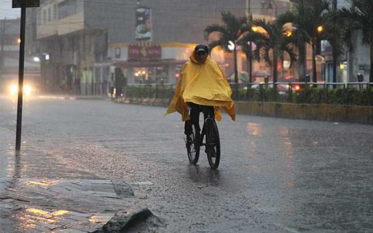 Mantienen tres provincias en alerta amarilla y seis en verde por lluvias  