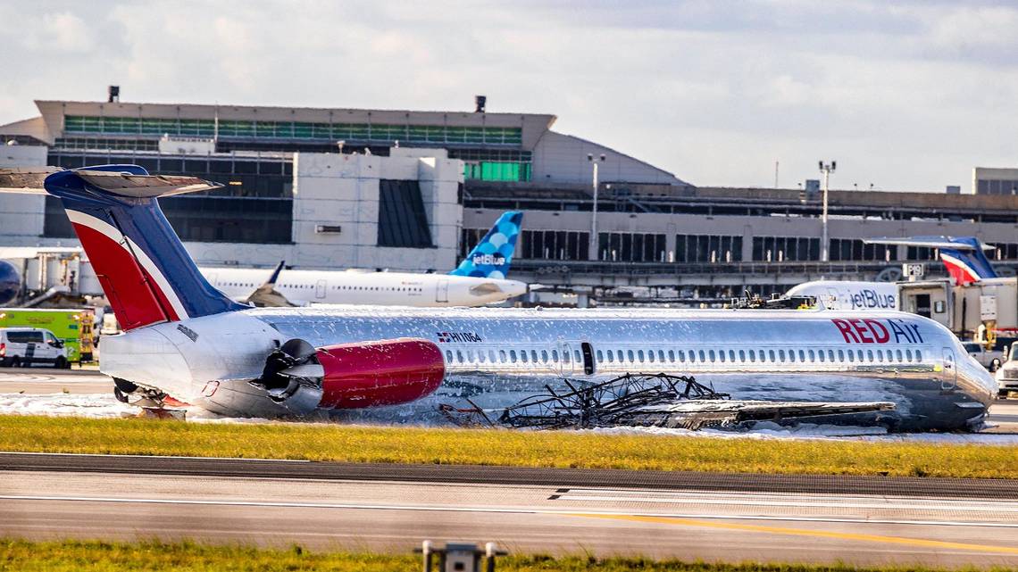 Avión de Red Air accidentado en Miami