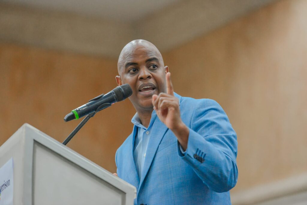 Economista Eglenin Morrison: “El país está cansado de anuncios mientras la gente pasa hambre” - Noticias de hoy en República Dominicana | De Último Minuto