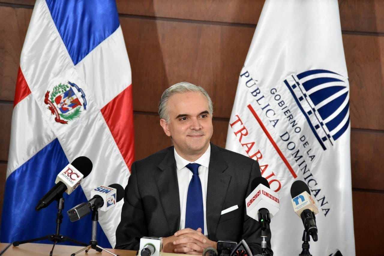 Devolverán más de RD$7 mil millones a trabajadores que no califican para pensión - Noticias de hoy en República Dominicana | De Último Minuto