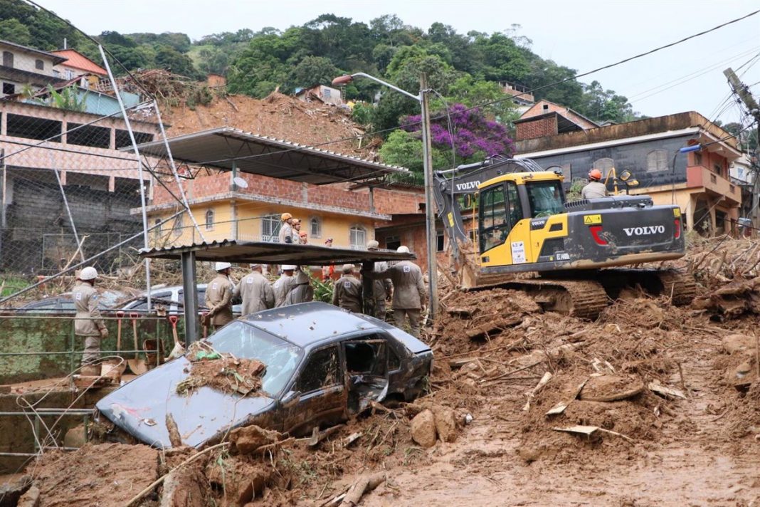 Ascienden a 127 los muertos por lluvias en el estado brasileño de Pernambuco