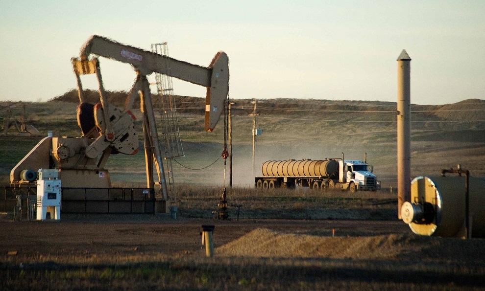 El petróleo de Texas baja un 3% y cierra en 106,19 dólares el barril