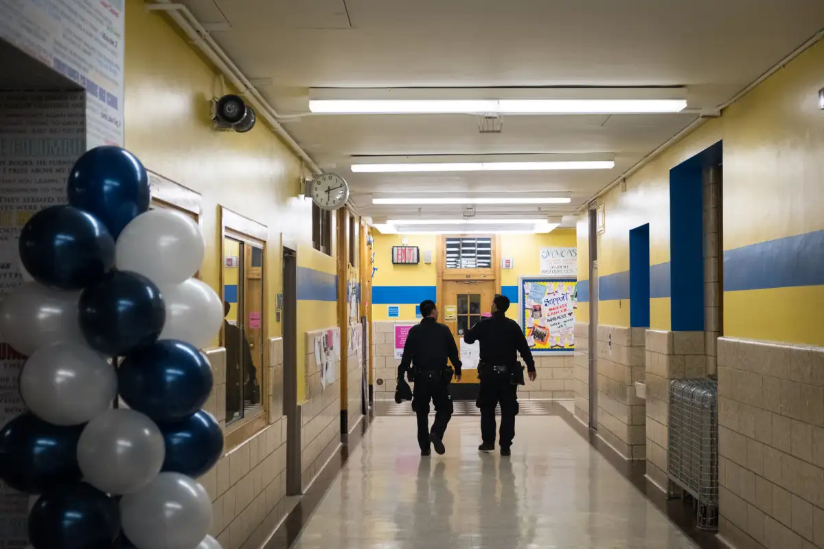 Escuelas de Nueva York podrán tener alarmas silenciosas para emergencias
