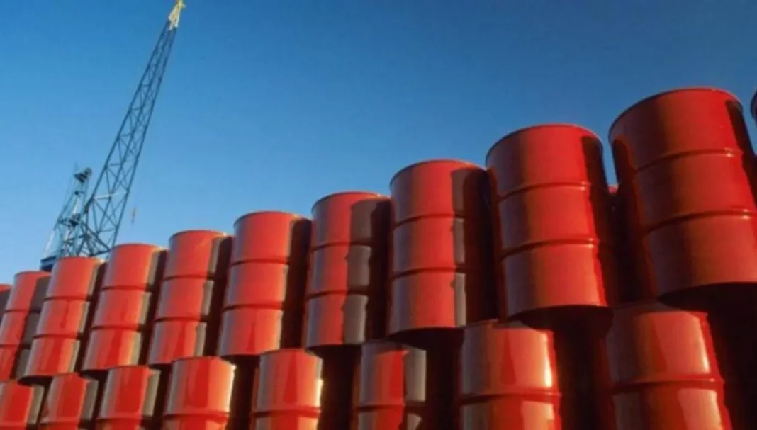El petróleo de Texas baja un 0,7% y cierra en 104,90 dólares el barril