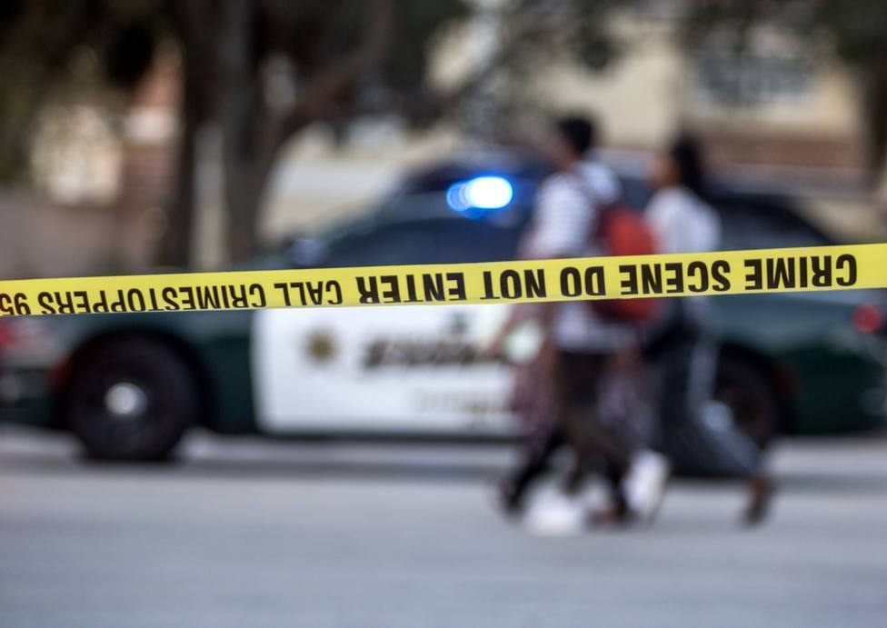 Dos adolescentes gravemente heridos tras un tiroteo en Fort Worth, EE.UU.
