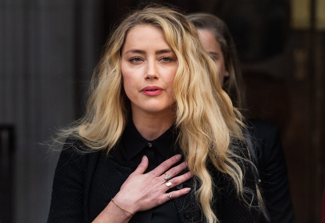 Amber Heard pide anular el juicio contra Johnny Depp por error con el jurado