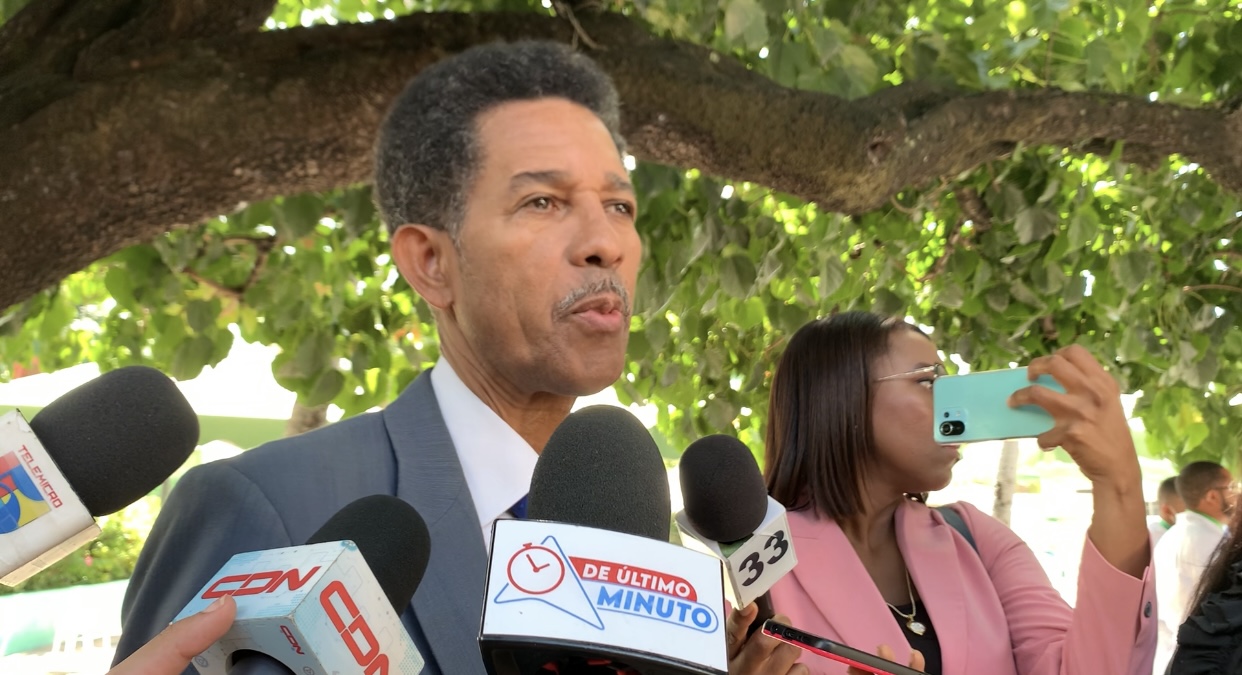 Clemente Terrero llama a la población a no alarmarse ante caso sospechoso de la Viruela del Mono - Noticias de hoy en República Dominicana | De Último Minuto