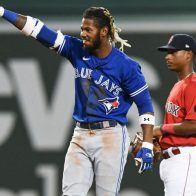 Azulejos destrozan a los Medias Rojas con un histórico 5-28 - Noticias de hoy en República Dominicana | De Último Minuto