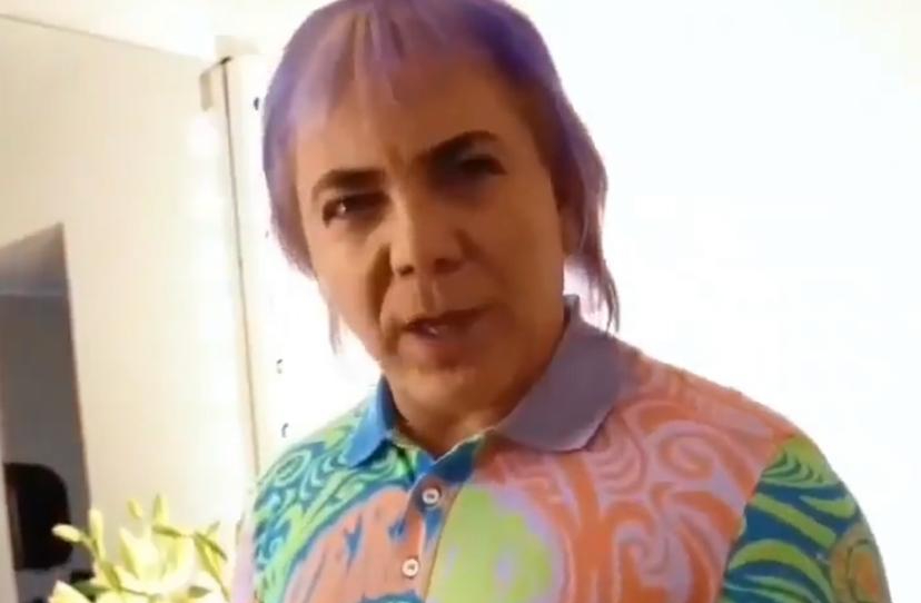 Cristian Castro presume extravagante 'look' y desata críticas en redes | De Último Minuto