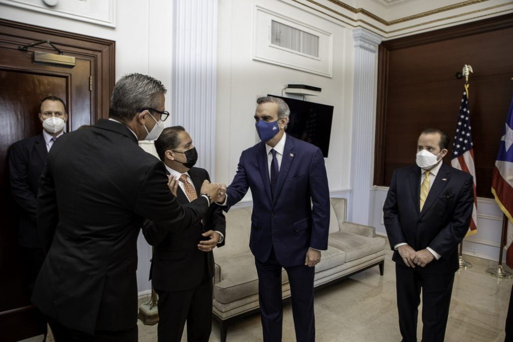 Presidente Luis Abinader es recibido en Puerto Rico