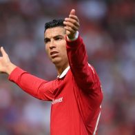 Madre de un fanático de Cristiano Ronaldo dice recibió llamada "intimidante" del futbolista