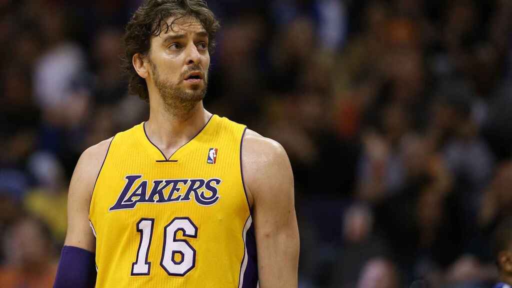 Los Lakers anuncian la retirada del número 16 de Pau Gasol