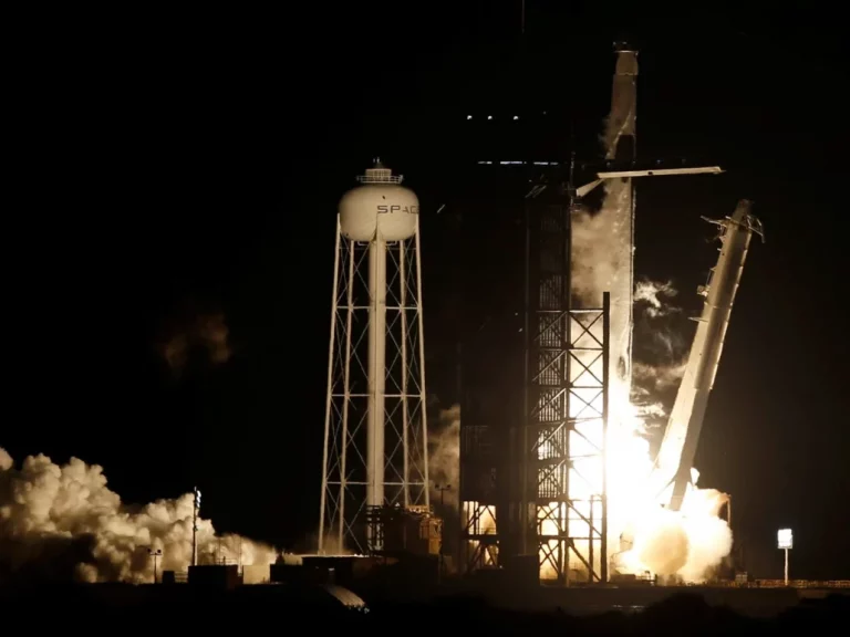 SpaceX y la NASA aplazan su quinta misión tripulada para inicios de octubre