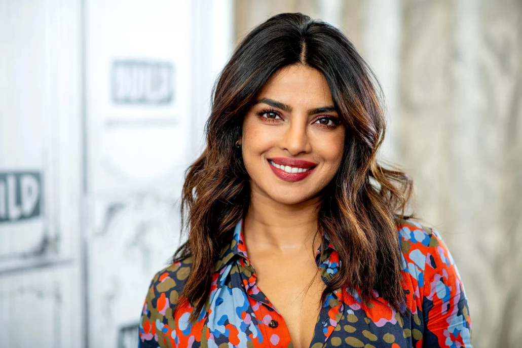 Actriz Priyanka Chopra pide apoyo para niños ucranianos refugiados