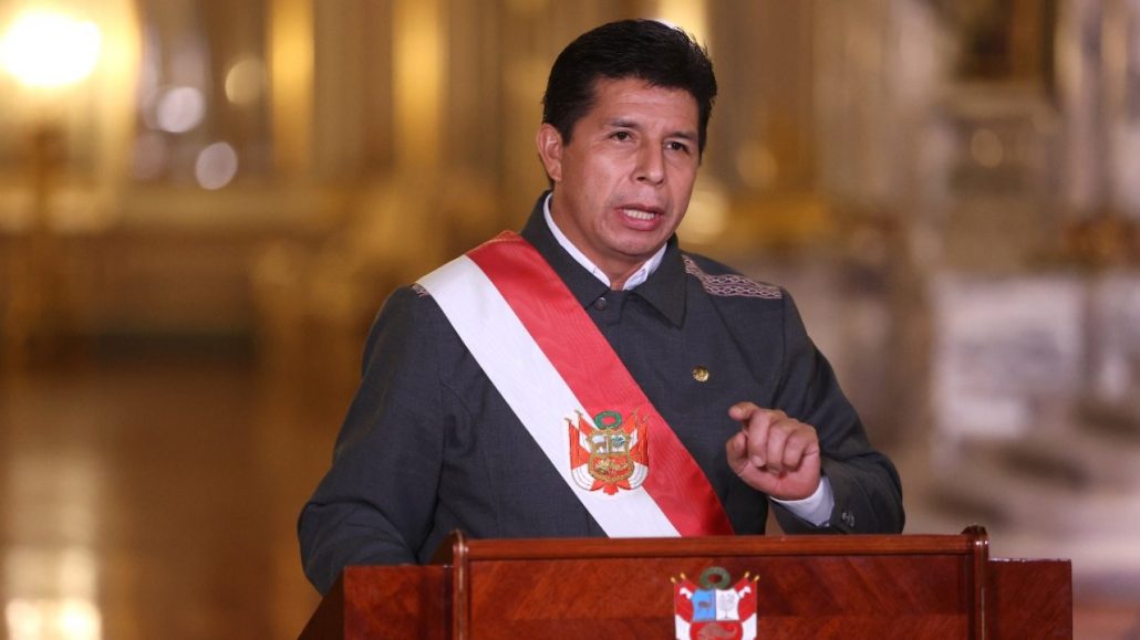 Abogado denuncia inconstitucionalidad en destitución de Pedro Castillo en Perú