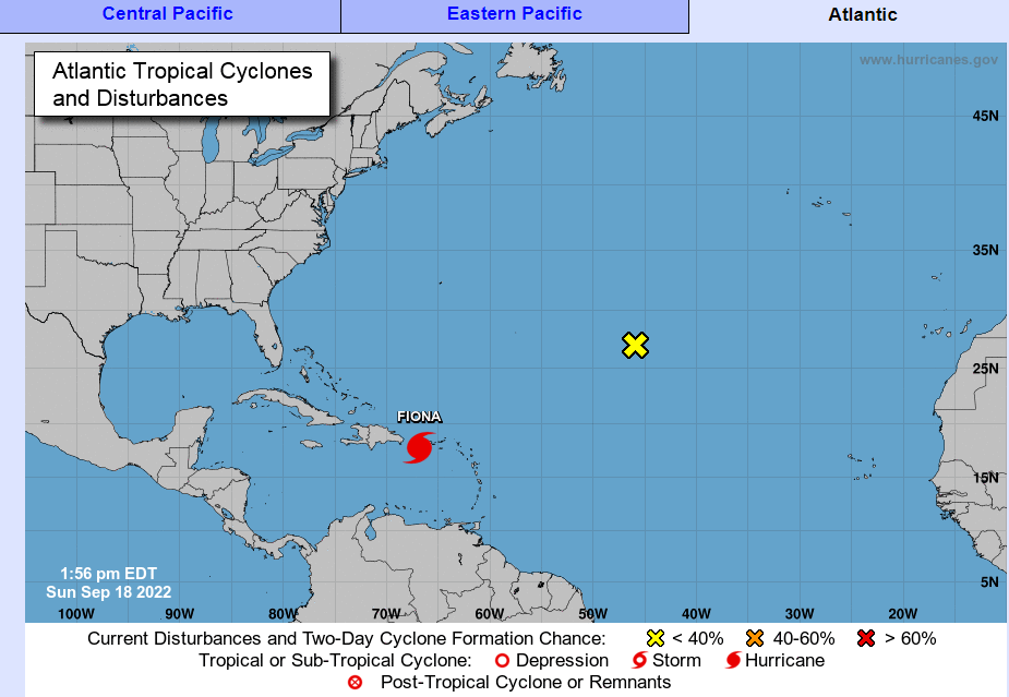 Huracán Fiona se fortalece y su ojo está muy cerca de Puerto Rico