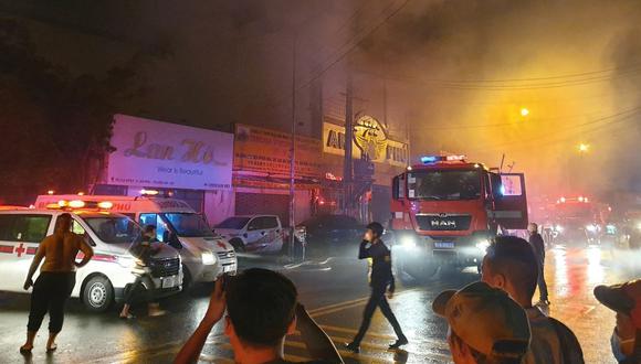 Ascienden a 33 los muertos por incendio en un karaoke en Vietnam