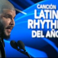 Farruko sigue sumando premios con “Pepas”; gana “Mejor canción latina” en Billboard - Noticias de hoy en República Dominicana | De Último Minuto