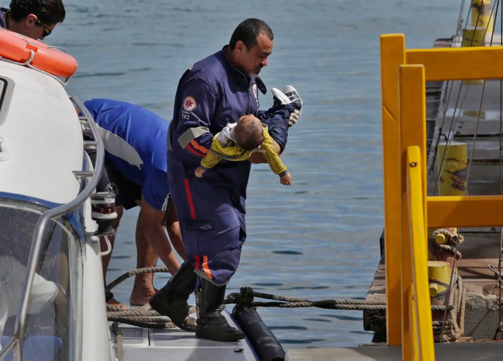 Naufragio en Brasil reporta 11 muertes y 8 desaparecidos