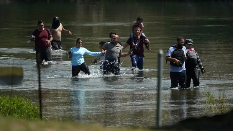 Afirman llegada de miles de inmigrantes puede quebrar albergues en NY