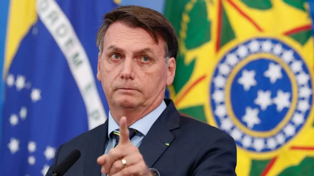 Bolsonaro llama 