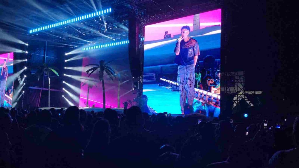 Bad Bunny desborda emociones en el primero de dos conciertos en el Estadio Olímpico "Félix Sánchez" - Noticias de hoy en República Dominicana | De Último Minuto