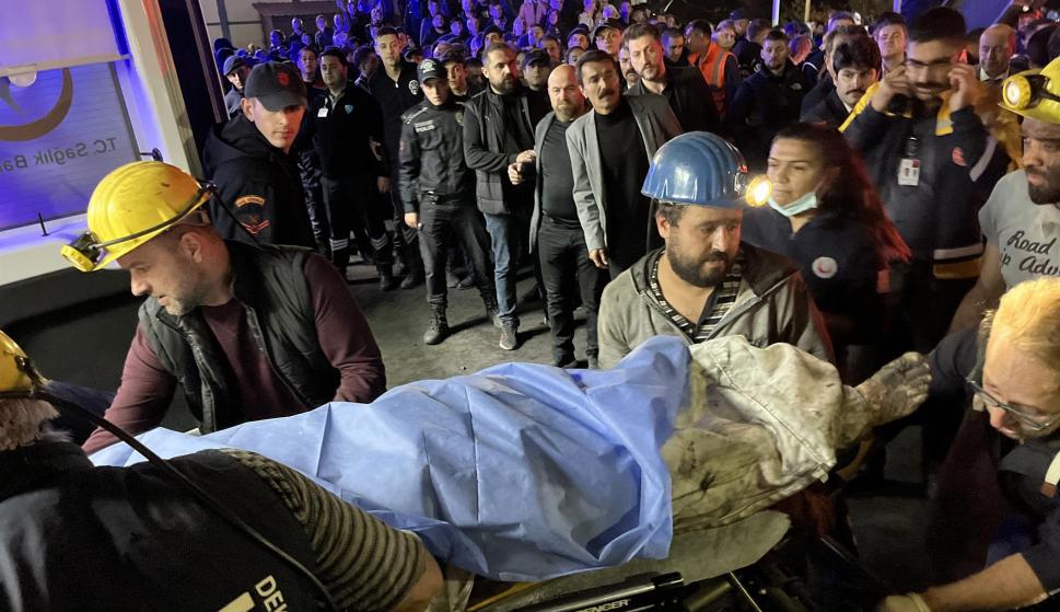 Sube a 40 el número de muertos en  accidente minero en Turquía