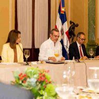 Presidente Abinader encabeza acto por el Día Nacional del Poeta - Noticias de hoy en República Dominicana | De Último Minuto