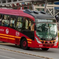 Asesinan a un menor en un autobús en Bogotá por pisar a un pasajero armado - Noticias de hoy en República Dominicana | De Último Minuto