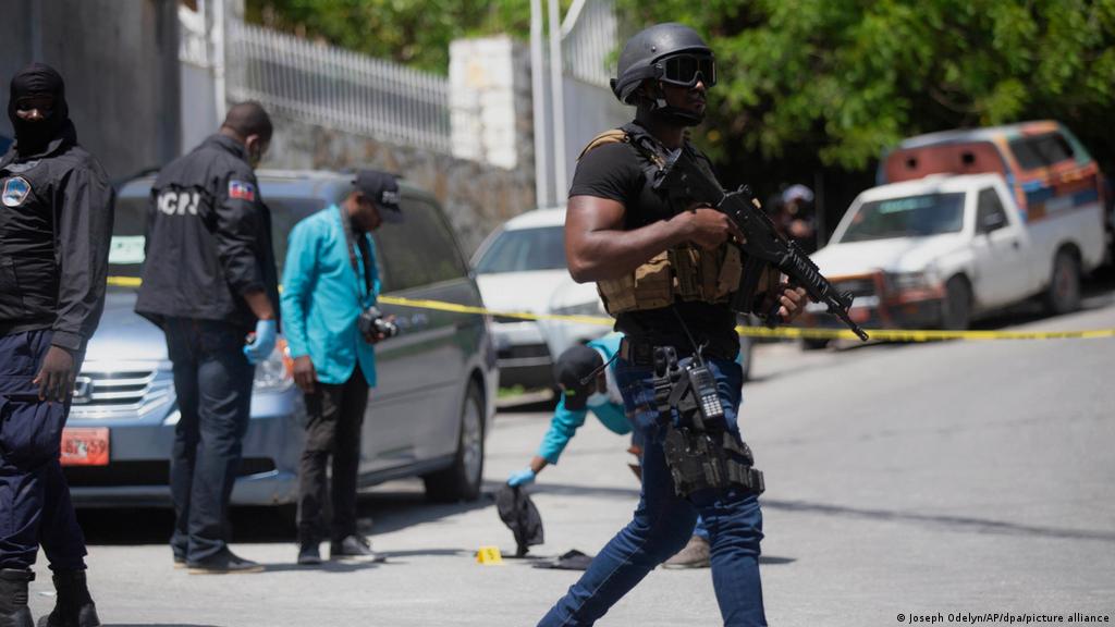 Hombres armados asesinan el director de la Academia de Policía de Haití