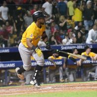 Águilas arman lío en el octavo y derrotan Leones a domicilio - Noticias de hoy en República Dominicana | De Último Minuto