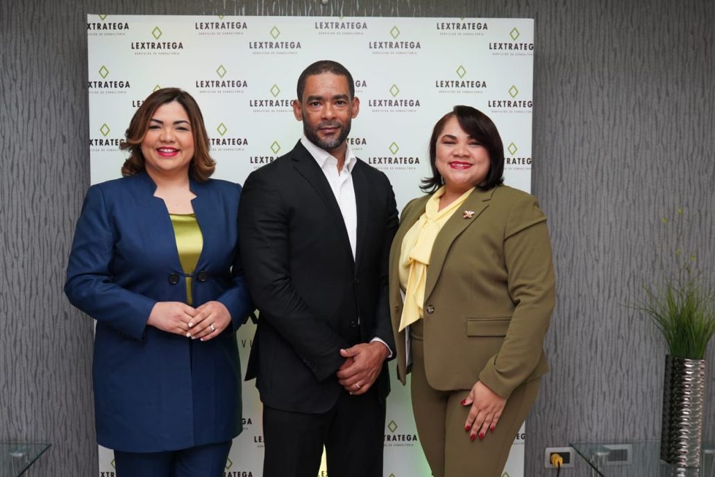 Firma de abogados Lextratega celebra 2do aniversario