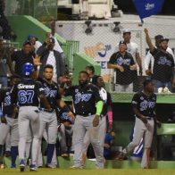 Licey se impone a Estrellas y logra cuarta victoria consecutiva - Noticias de hoy en República Dominicana | De Último Minuto