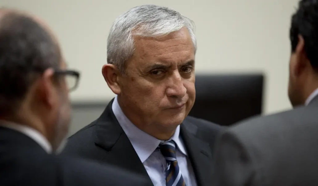 Tribunal reduce fianza millonaria al expresidente de Guatemala Otto Pérez Molina