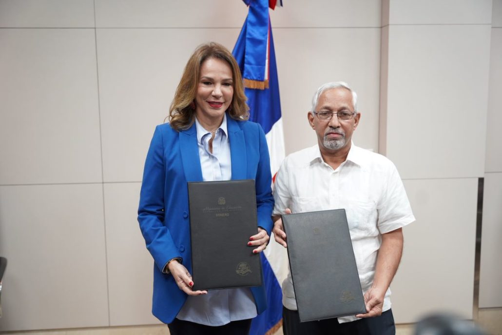 Instituciones acuerdan fortalecer educación artística y mejorar infraestructura cultural - Noticias de hoy en República Dominicana | De Último Minuto