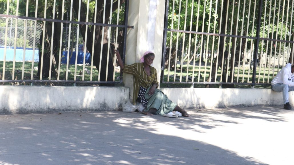 Los enajenados mentales "controlan" la calle: ¿Quién los detiene? ¿Pueden ser juzgados? - Noticias de hoy en República Dominicana | De Último Minuto