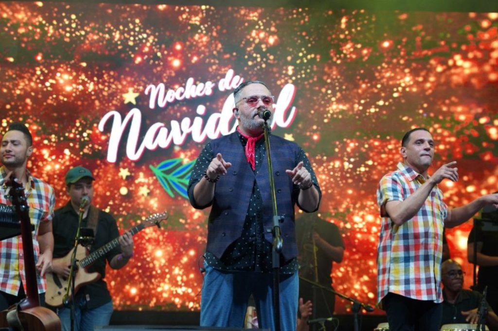 Miles de personas disfrutaron de "Noches de Navidad" | 9 | Miles de personas disfrutaron de "Noches de Navidad" - Noticias de hoy en República Dominicana | De Último Minuto