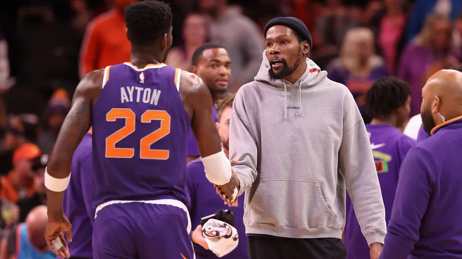 ¡El momento ha llegado! Kevin Durant debutará con los Suns en Charlotte