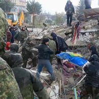 Muertos en Turquía y Siria sobrepasan los 5,200 muertos - Noticias de hoy en República Dominicana | De Último Minuto