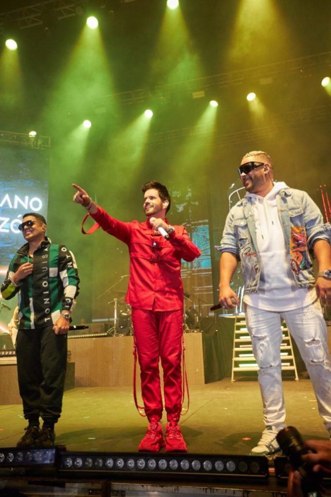 Manny Cruz y sus invitados estremecen el Palacio de los Deportes al ritmo del merengue  | De Último Minuto